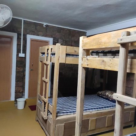 The Rustic Cottage - Homestay เชร์ราปุนจี ภายนอก รูปภาพ