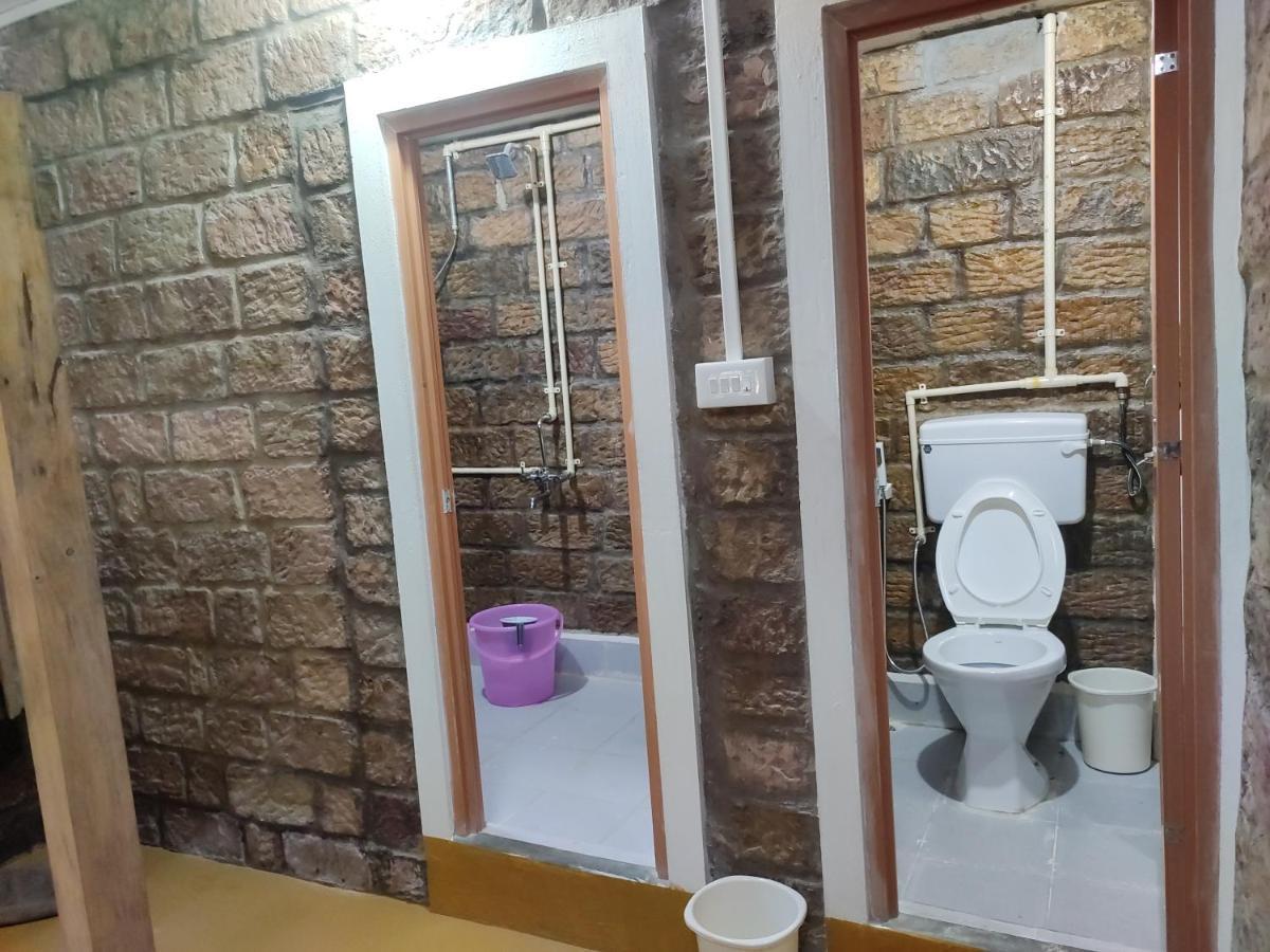 The Rustic Cottage - Homestay เชร์ราปุนจี ภายนอก รูปภาพ